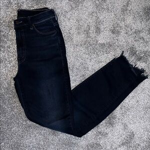 Mother “The Stunner Zip Two Step Fray” Jeans Size 26x27